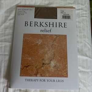 Berkshire Relief Full Leg Support Pantyhose Sz 1-2 “Nude” Therapy For Your Legs
